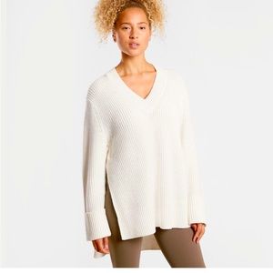 NWT Shasta Ivory sweater ATHLETA